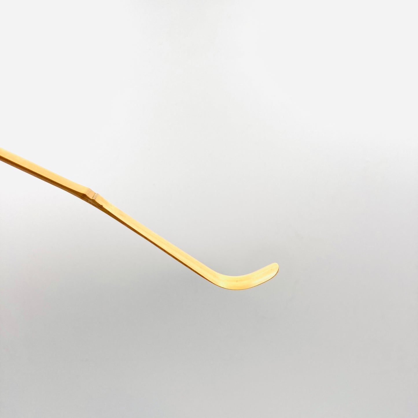 Matchalöffel aus weissem Bambus