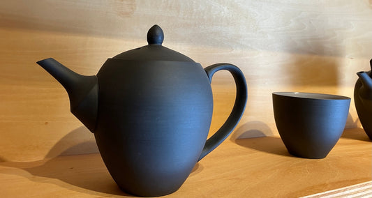 Yokkaichi. Nankei Pottery.