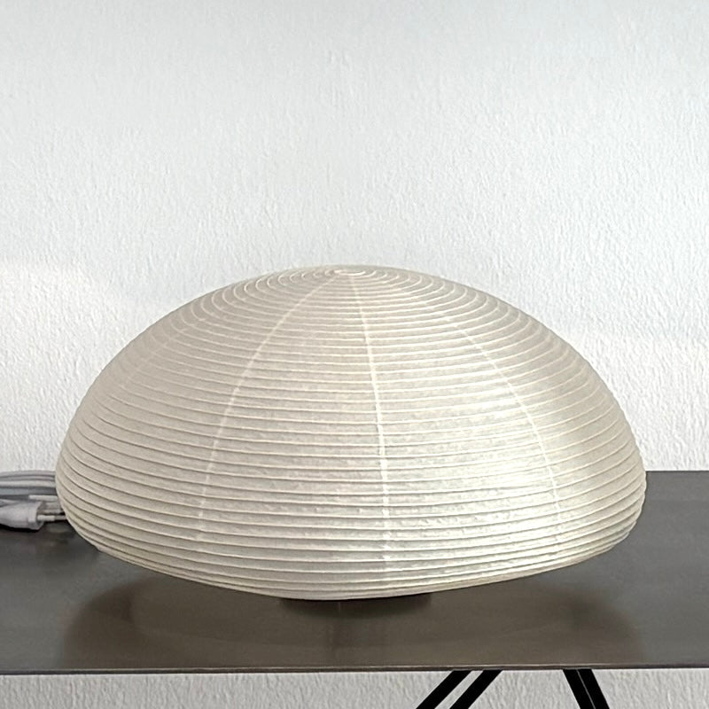 Lichtskulptur "Paper Moon" von Shigeru Ujida