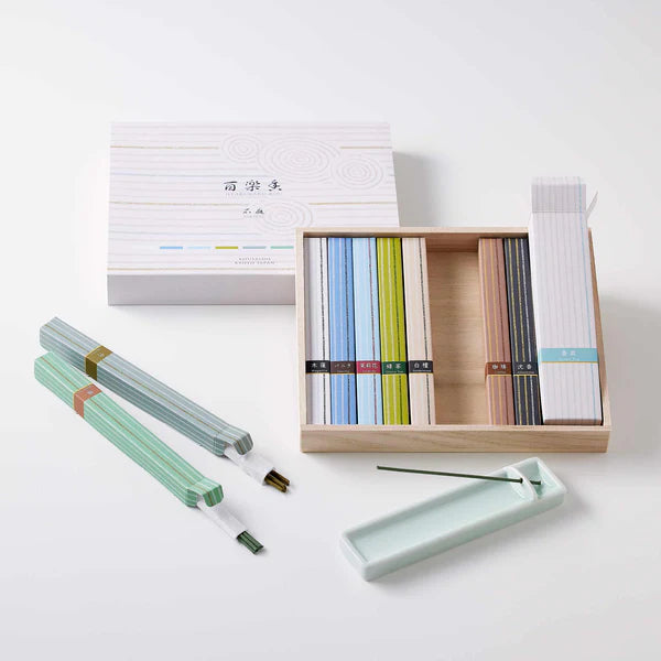 Räucherstäbchenset HYAKURAKUKA mit Halter